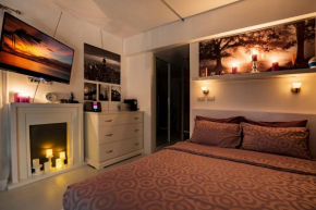 Club Replay Apartment